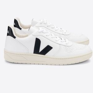 Veja V-10 sneakers